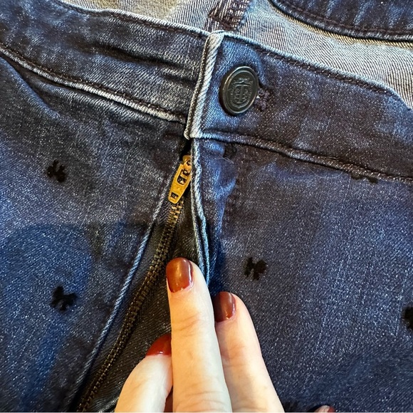 Talbots Women’s Plus Size Jeggings 22 Dark Denim Wash Flocked Black Bows Detail - Picture 6 of 11